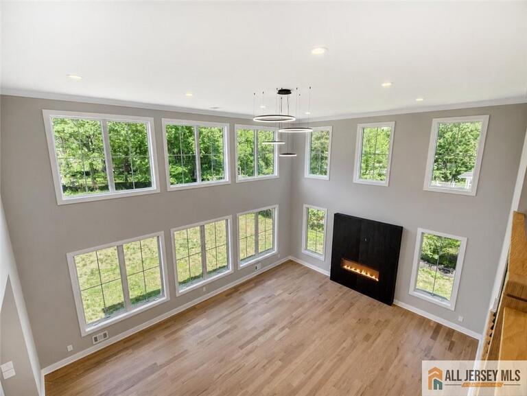 Photo 19 of 529 Wood Avenue, Edison NJ 08820, Edison, NJ