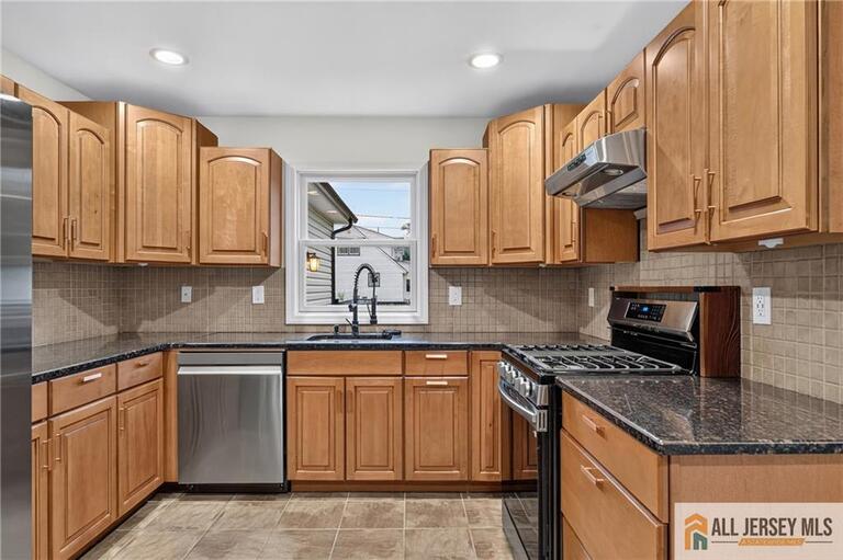 Photo 15 of 1509 Kenyon Avenue, South Plainfield NJ 07080, South Plainfield, NJ