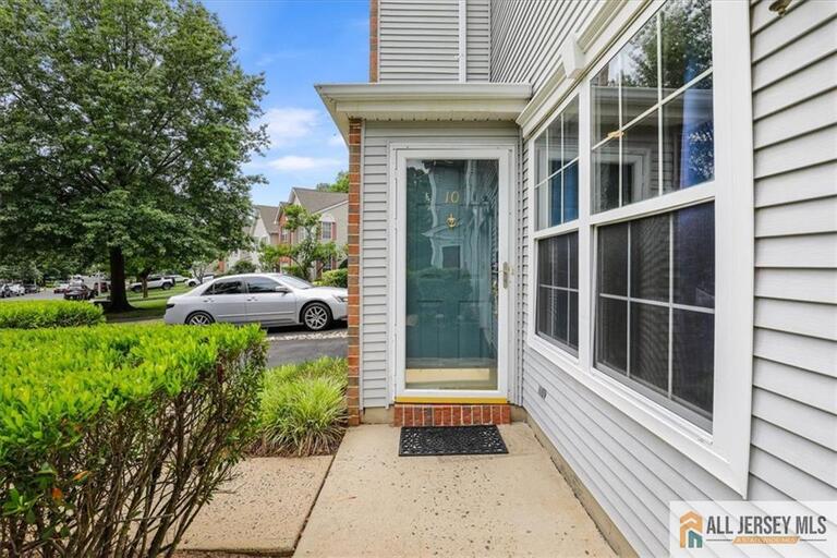 Photo 7 of 10 Pennsbury Way, East Brunswick NJ 08816, East Brunswick, NJ