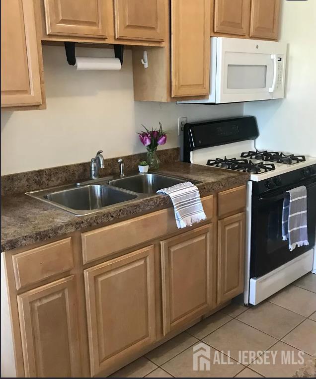 Photo 6 of 123 S Adelaide Avenue S # 2C, Highland Park NJ 08904, Highland Park, NJ