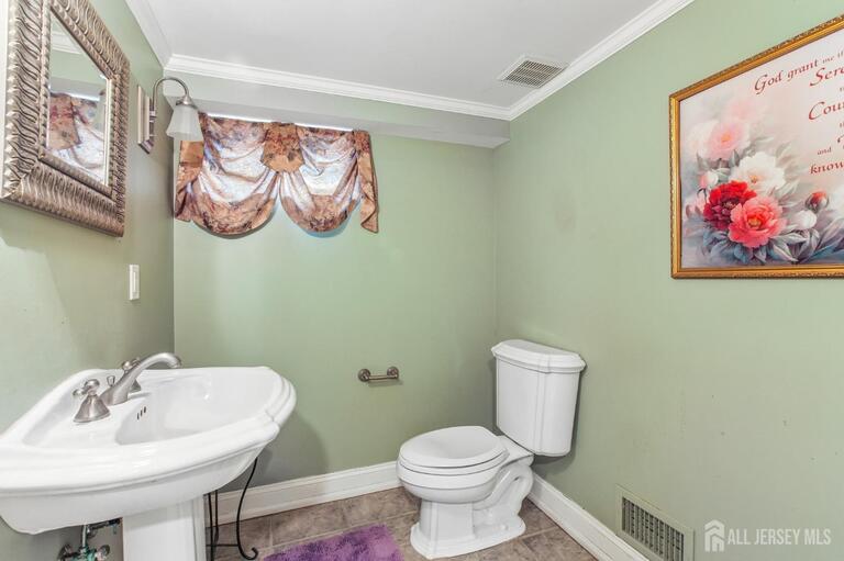 Photo 22 of 4 Taylor Drive, New Brunswick NJ 08901, New Brunswick, NJ