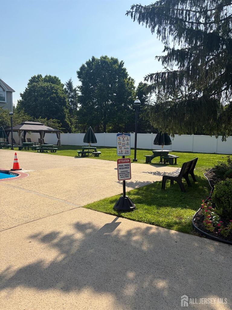 Photo 30 of 215 Prestwick Way, Edison NJ 08820, Edison, NJ