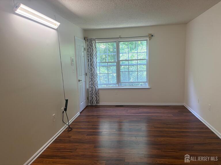 Photo 21 of 215 Prestwick Way, Edison NJ 08820, Edison, NJ