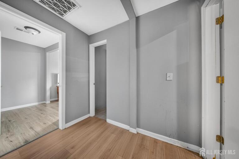 Photo 13 of 421-423 Magie Avenue, Elizabeth NJ 07208, Elizabeth, NJ