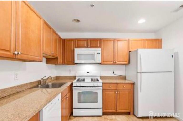 Photo 12 of 106 Chariot Court, Piscataway NJ 08854, Piscataway, NJ