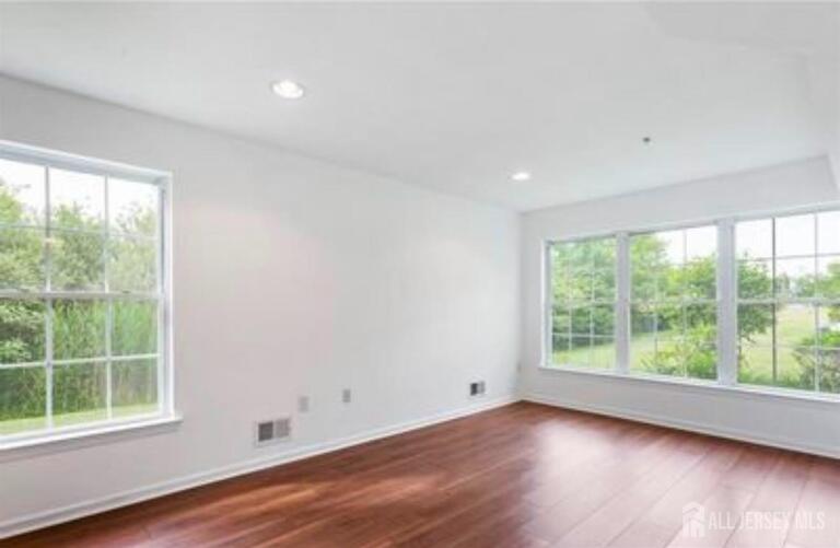 Photo 14 of 106 Chariot Court, Piscataway NJ 08854, Piscataway, NJ