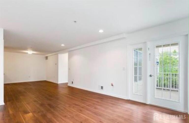 Photo 4 of 106 Chariot Court, Piscataway NJ 08854, Piscataway, NJ