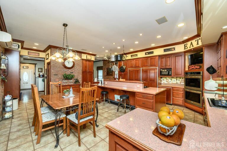 Photo 3 of 10 Crampton Avenue, Woodbridge Proper NJ 07095, Woodbridge Proper, NJ