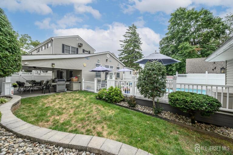 Photo 32 of 10 Crampton Avenue, Woodbridge Proper NJ 07095, Woodbridge Proper, NJ