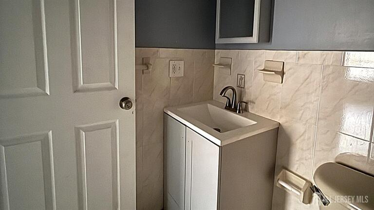 Photo 7 of 35 Tillinghast Street, Newark NJ 07108, Newark, NJ