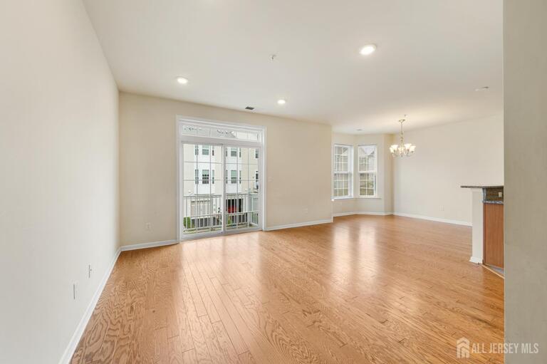 Photo 21 of 1423 Hudson Circle # 1423, Highland Park NJ 08904, Highland Park, NJ