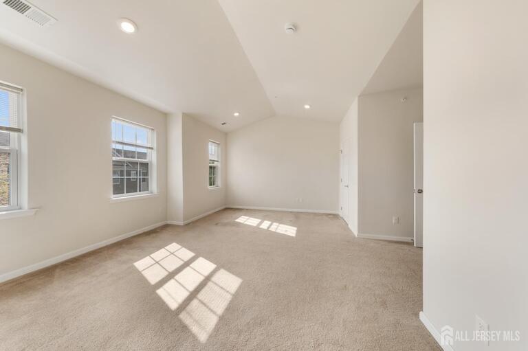 Photo 9 of 1423 Hudson Circle # 1423, Highland Park NJ 08904, Highland Park, NJ