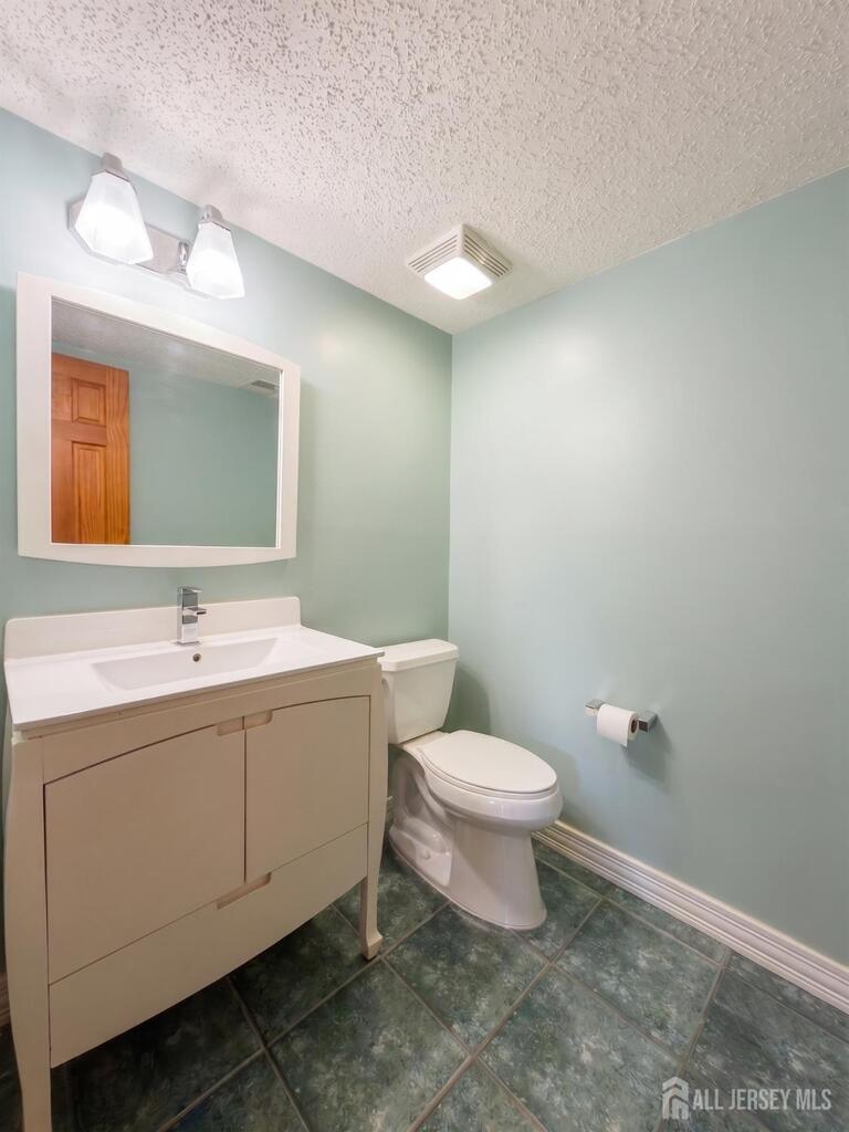 Photo 12 of 260 Westgate Drive, Edison NJ 08820, Edison, NJ