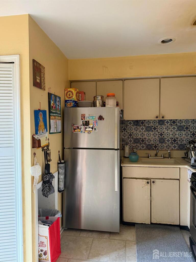 Photo 2 of 192 Evergreen Road # 5A, Edison NJ 08837, Edison, NJ