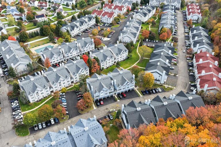 Photo 41 of 122 Prestwick Way, Edison NJ 08820, Edison, NJ