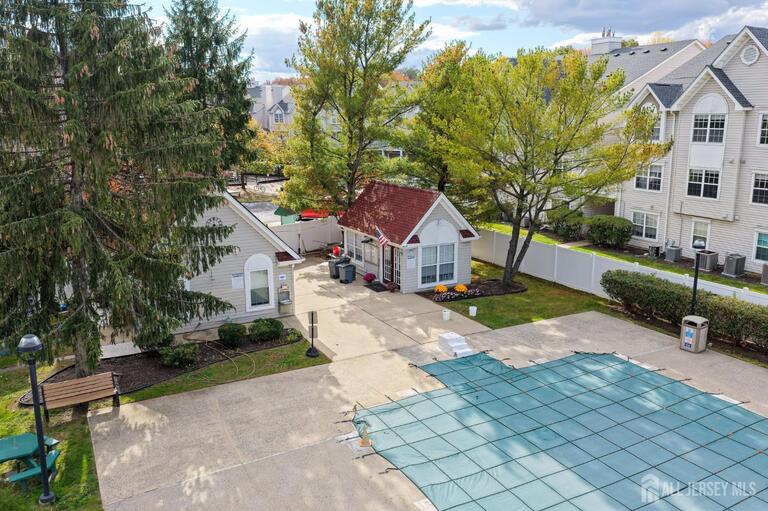 Photo 52 of 122 Prestwick Way, Edison NJ 08820, Edison, NJ