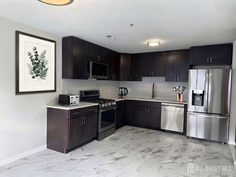 Photo 8 of 122 Prestwick Way, Edison NJ 08820, Edison, NJ