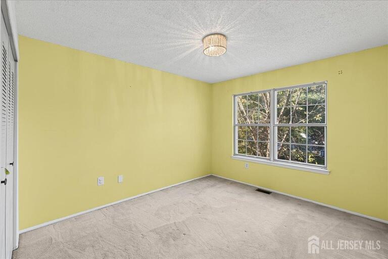 Photo 21 of 36 Albury Way, North Brunswick NJ 08902, North Brunswick, NJ