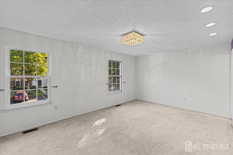 Photo 17 of 36 Albury Way, North Brunswick NJ 08902, North Brunswick, NJ