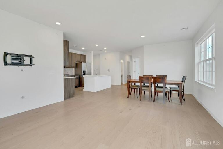 Photo 9 of 644 Lorhan Drive, Piscataway NJ 08854, Piscataway, NJ