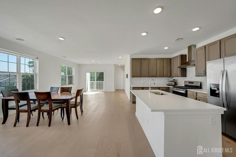 Photo 6 of 644 Lorhan Drive, Piscataway NJ 08854, Piscataway, NJ