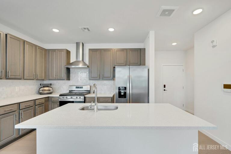 Photo 3 of 644 Lorhan Drive, Piscataway NJ 08854, Piscataway, NJ