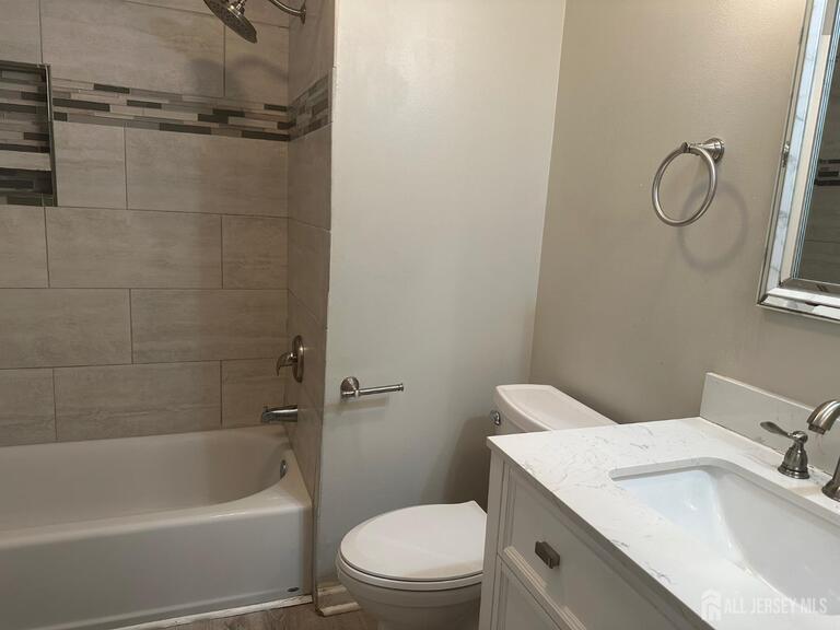 Photo 9 of 1027 Edpas Road, New Brunswick NJ 08901, New Brunswick, NJ