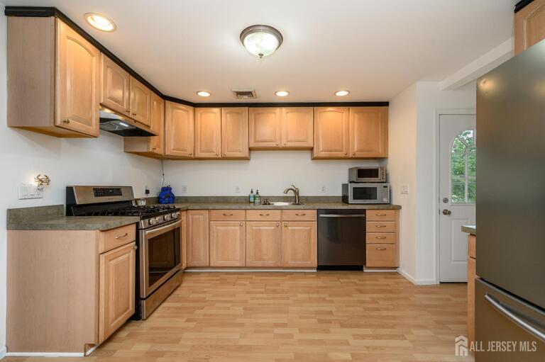 Photo 12 of 328 Runyon Avenue, Middlesex NJ 08846, Middlesex, NJ