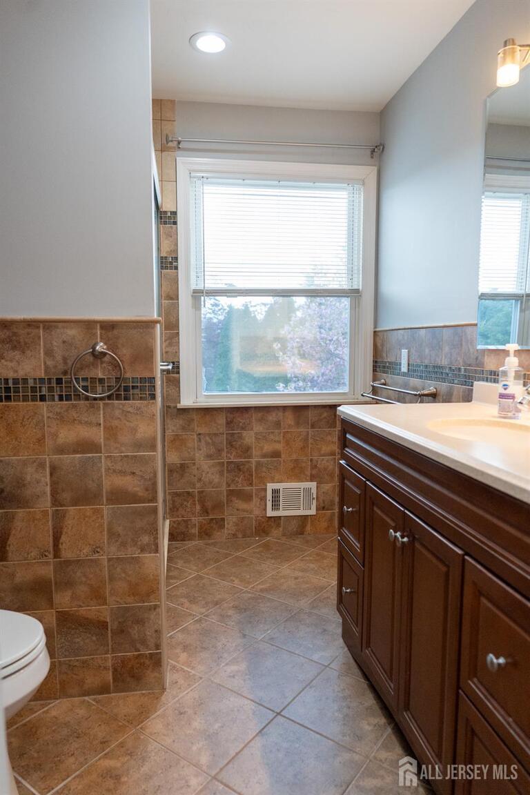 Photo 27 of 14 Hopatcong Drive, Lawrence NJ 08648, Lawrence, NJ