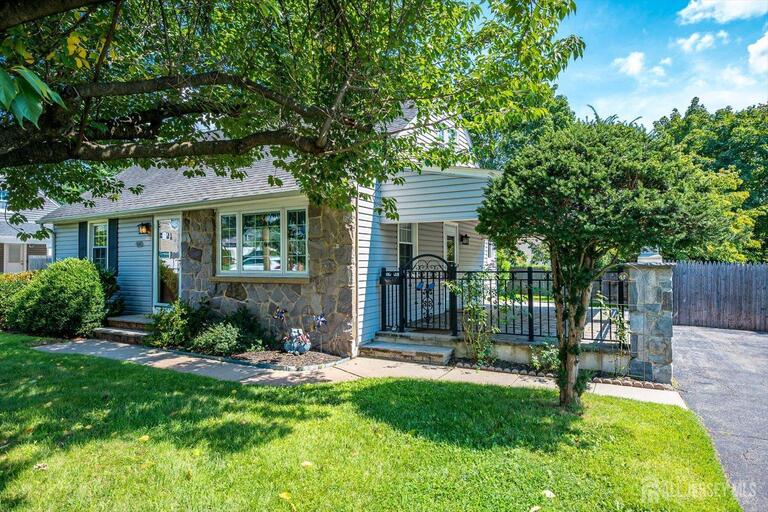 Photo 3 of 2008 Maple Avenue, South Plainfield NJ 07080, South Plainfield, NJ