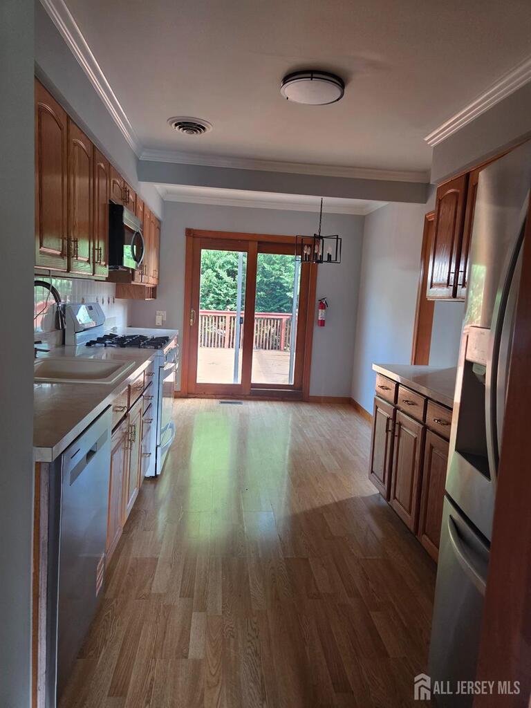 Photo 5 of 43 Connor Avenue, Metuchen NJ 08840, Metuchen, NJ