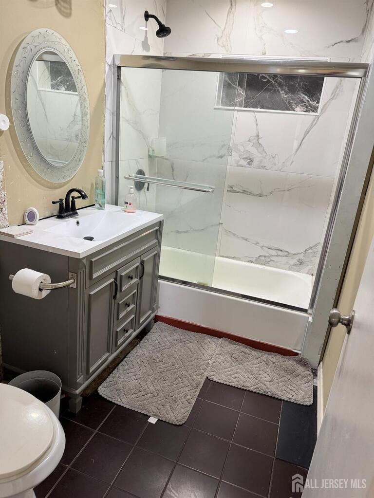 Photo 7 of 154 N Randolphville Road N, Piscataway NJ 08854, Piscataway, NJ