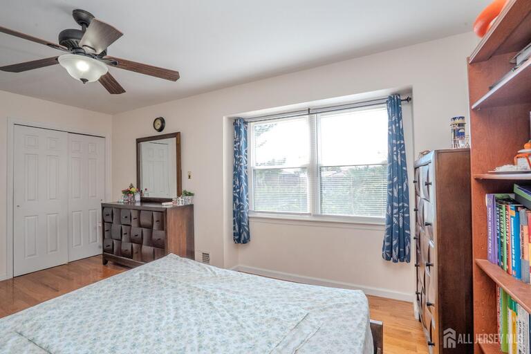 Photo 18 of 6005 N Oaks Boulevard, North Brunswick NJ 08902, North Brunswick, NJ