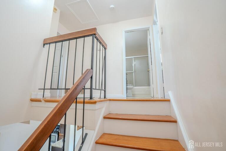 Photo 26 of 6005 N Oaks Boulevard, North Brunswick NJ 08902, North Brunswick, NJ