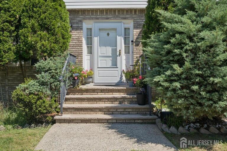 Photo 4 of 8 Piluso Way, Piscataway NJ 08854, Piscataway, NJ