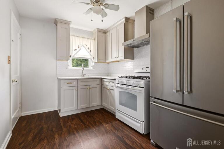 Photo 7 of 301 Central Avenue, Metuchen NJ 08840, Metuchen, NJ