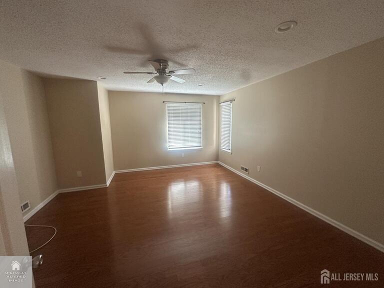 Photo 17 of 74 Carriage Place, Edison NJ 08820, Edison, NJ