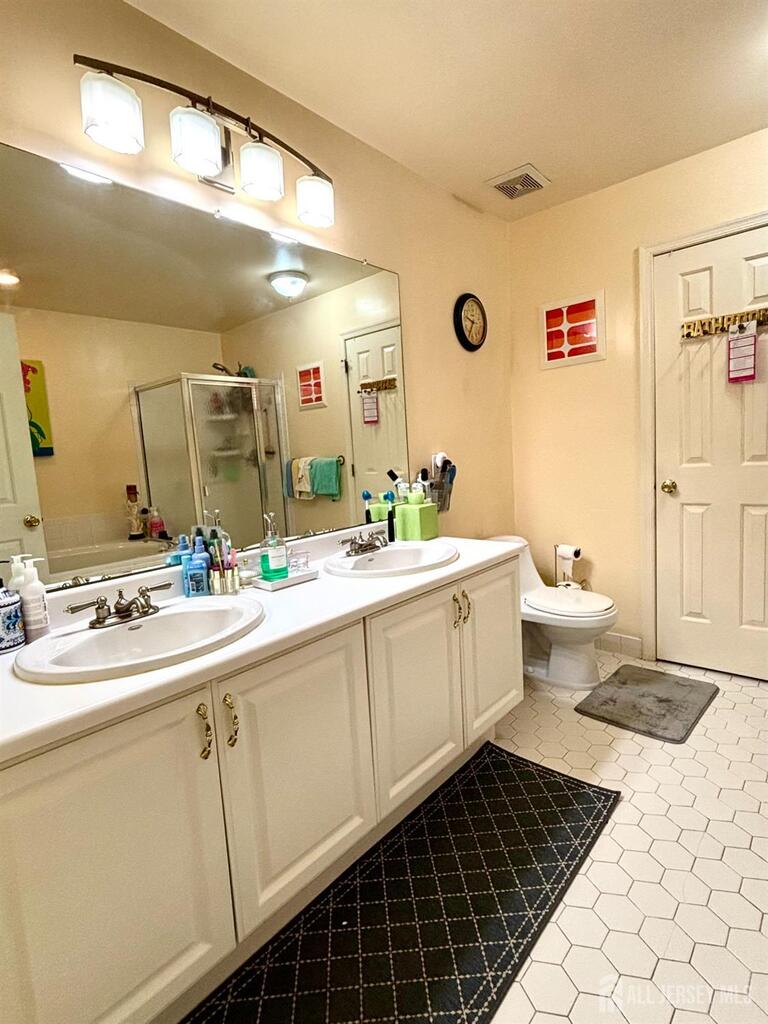 Photo 23 of 5 Ardmore Place, East Brunswick NJ 08816, East Brunswick, NJ