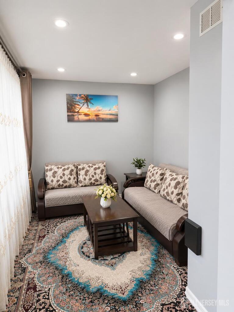 Photo 4 of 506 Jarrard Street, Piscataway NJ 08854, Piscataway, NJ