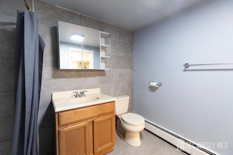 Photo 35 of 19 Jonquil Circle, Fords NJ 08863, Fords, NJ