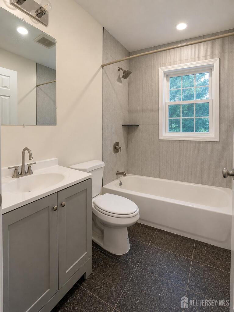 Photo 11 of 7 Maple Street, Bloomfield NJ 07003, Bloomfield, NJ