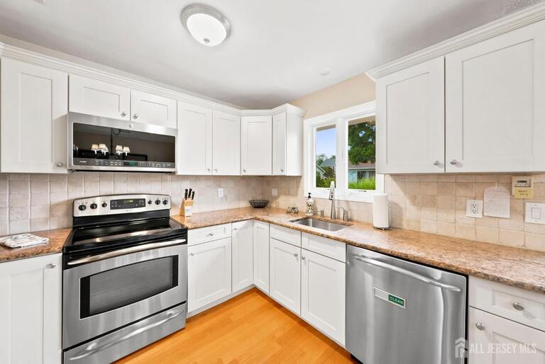 Photo 16 of 433 Andover Drive # A, Jamesburg NJ 08831, Jamesburg, NJ