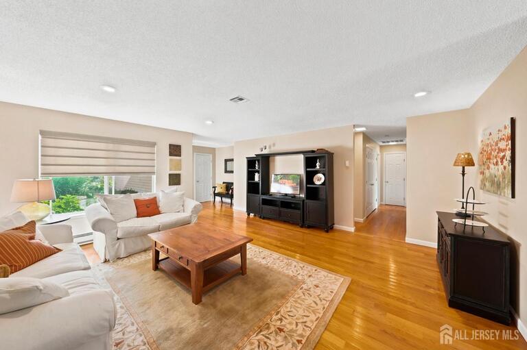 Photo 11 of 433 Andover Drive # A, Jamesburg NJ 08831, Jamesburg, NJ
