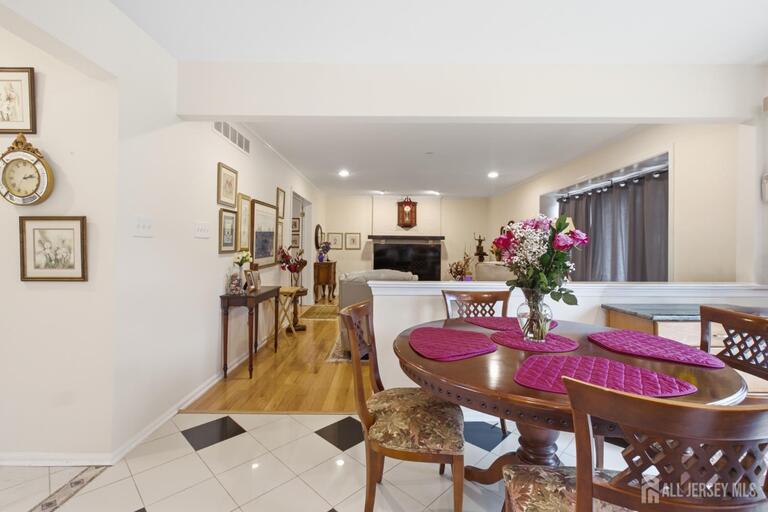 Photo 8 of 4 Victoria Way, South Brunswick NJ 08824, South Brunswick, NJ