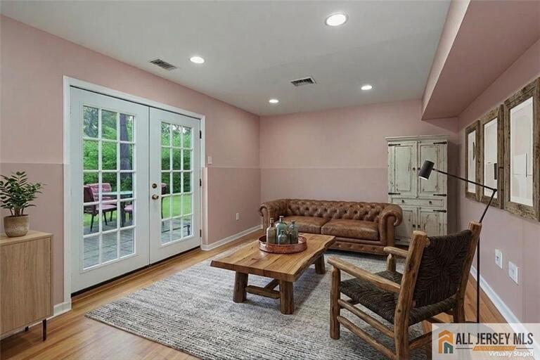 Photo 15 of 2025 Oak Tree Road, Edison NJ 08820, Edison, NJ