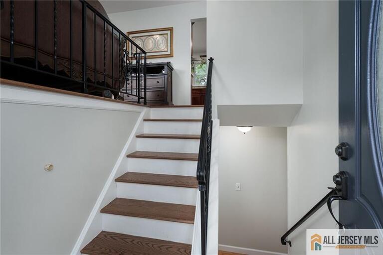 Photo 14 of 2025 Oak Tree Road, Edison NJ 08820, Edison, NJ