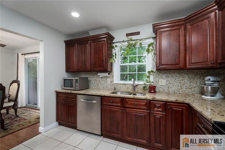 Photo 9 of 2025 Oak Tree Road, Edison NJ 08820, Edison, NJ