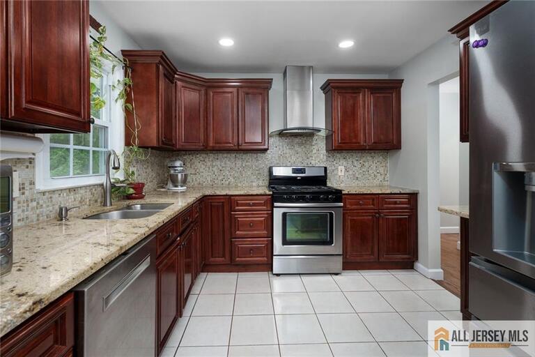 Photo 8 of 2025 Oak Tree Road, Edison NJ 08820, Edison, NJ