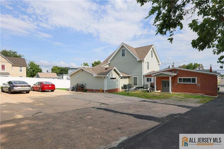 Photo 13 of 215 Washington Road, Sayreville NJ 08872, Sayreville, NJ