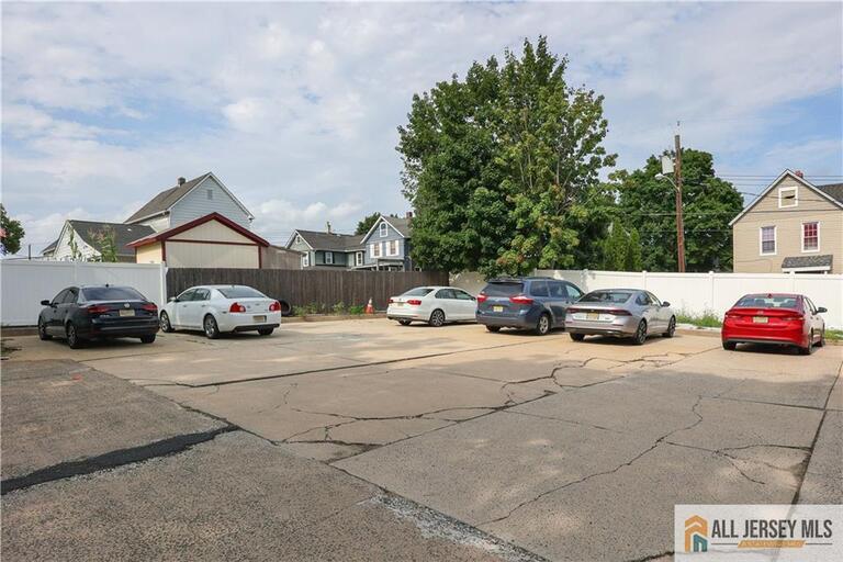 Photo 11 of 215 Washington Road, Sayreville NJ 08872, Sayreville, NJ